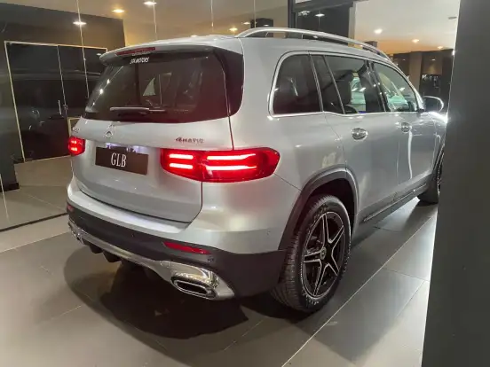 MERCEDES-BENZ-GLB 220-2.0 MHEV AMG LINE 4MATIC 8G-DCT MERCEDES-BENZ-GLB 220-2025
