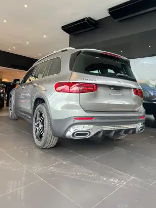 MERCEDES-BENZ-GLB 220-2.0 MHEV AMG LINE 4MATIC 8G-DCT MERCEDES-BENZ-GLB 220-2025