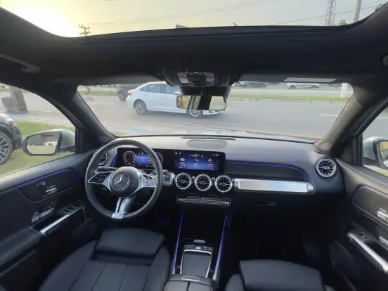 MERCEDES-BENZ-GLB 220-2.0 MHEV PROGRESSIVE 4MATIC 8G-DCT MERCEDES-BENZ-GLB 220-2025
