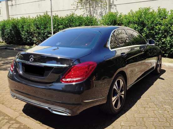 MERCEDES-BENZ-C 180-1.6 CGI EXCLUSIVE 16V TURBO GASOLINA 4P AUTOMÁTICO MERCEDES-BENZ-C 180-2015