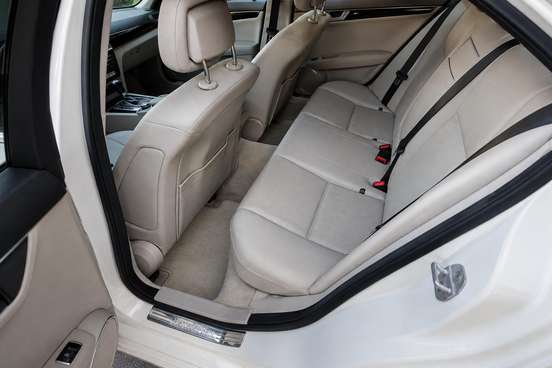 MERCEDES-BENZ-C 180-2013