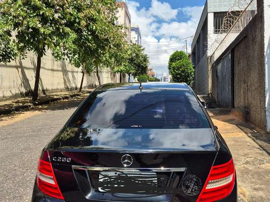 MERCEDES-BENZ-C 200-1.8 CGI AVANTGARDE 16V GASOLINA 4P AUTOMÁTICO MERCEDES-BENZ-C 200-2013