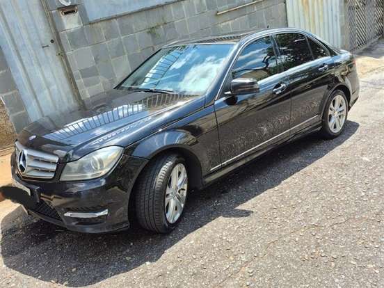 MERCEDES-BENZ-C 200-1.8 CGI AVANTGARDE 16V GASOLINA 4P AUTOMÁTICO MERCEDES-BENZ-C 200-2013
