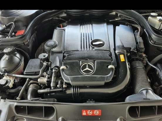MERCEDES-BENZ-C 200-1.8 CGI AVANTGARDE 16V GASOLINA 4P AUTOMÁTICO MERCEDES-BENZ-C 200-2013