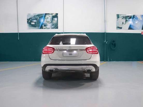 MERCEDES-BENZ-GLA 200-1.6 CGI ADVANCE 16V TURBO FLEX 4P AUTOMÁTICO MERCEDES-BENZ-GLA 200-2015