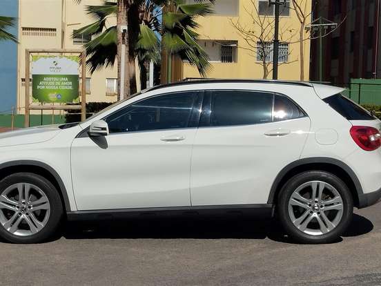 MERCEDES-BENZ-GLA 200-1.6 CGI FLEX STYLE 7G-DCT MERCEDES-BENZ-GLA 200-2018