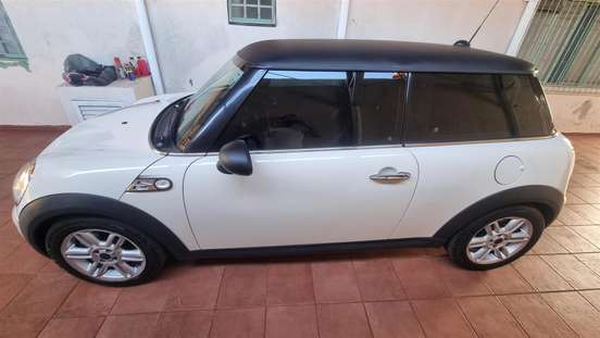 MINI-COOPER-2012