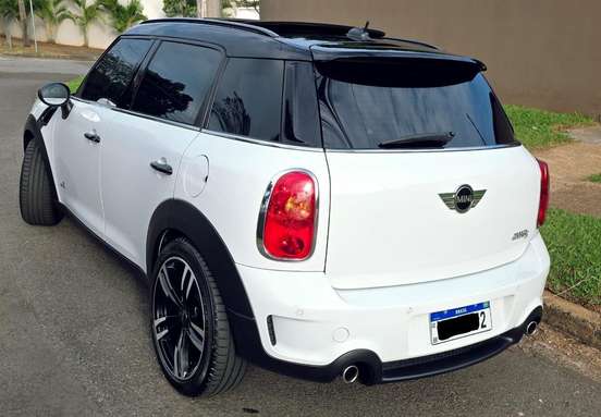 MINI-COOPER-2011