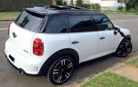 MINI-COOPER-2011