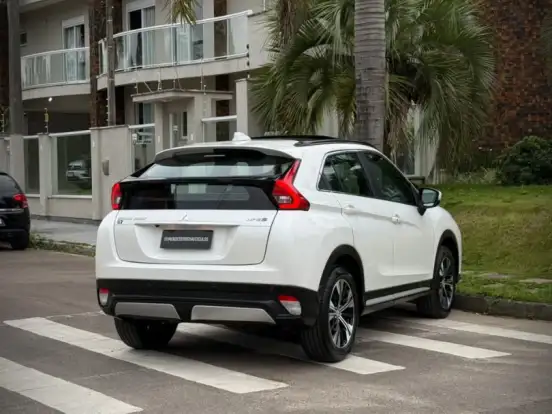 MITSUBISHI-ECLIPSE CROSS-1.5 MIVEC TURBO GASOLINA HPE-S CVT MITSUBISHI-ECLIPSE CROSS-2021