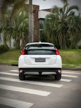MITSUBISHI-ECLIPSE CROSS-2021