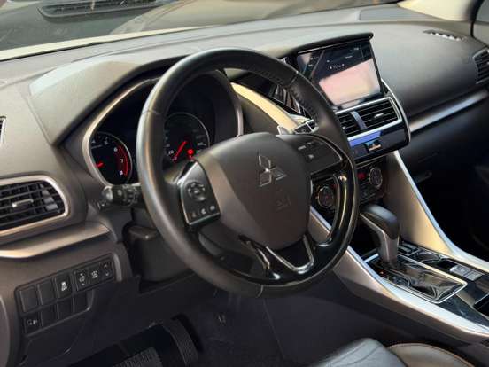 MITSUBISHI-ECLIPSE CROSS-1.5 MIVEC TURBO GASOLINA HPE CVT MITSUBISHI-ECLIPSE CROSS-2021
