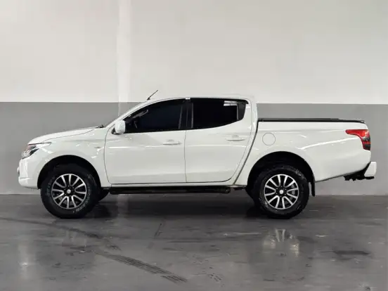 MITSUBISHI-L200 TRITON-2.4 16V TURBO DIESEL SPORT GLX CD 4P 4X4 MANUAL MITSUBISHI-L200 TRITON-2020