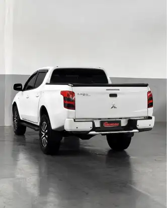 MITSUBISHI-L200 TRITON-2020