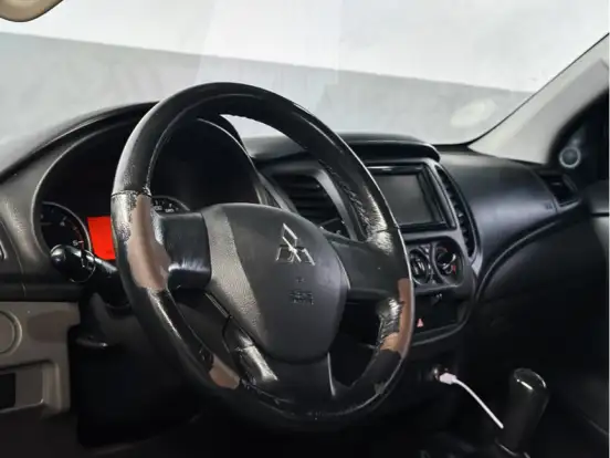 MITSUBISHI-L200 TRITON-2.4 16V TURBO DIESEL SPORT GLX CD 4P 4X4 MANUAL MITSUBISHI-L200 TRITON-2020