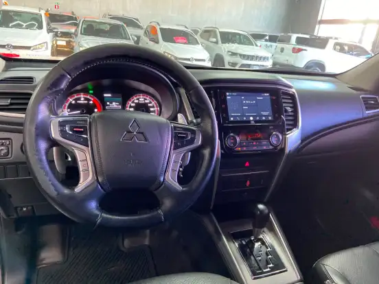 MITSUBISHI-L200 TRITON-2.4 16V TURBO DIESEL SPORT HPE-S CD 4P 4X4 AUTOMÁTICO MITSUBISHI-L200 TRITON-2021