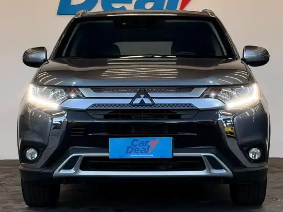 MITSUBISHI-OUTLANDER-2018
