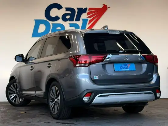 MITSUBISHI-OUTLANDER-2018