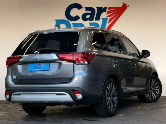 MITSUBISHI-OUTLANDER-2018