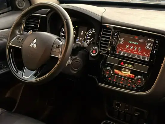 MITSUBISHI-OUTLANDER-2.0 MIVEC GASOLINA HPE AUTOMÁTICO MITSUBISHI-OUTLANDER-2018