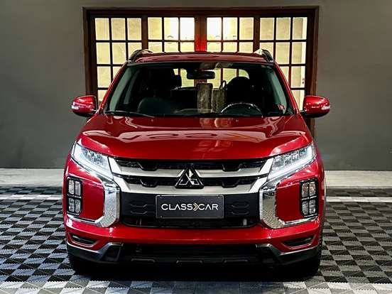 MITSUBISHI-OUTLANDER-2020