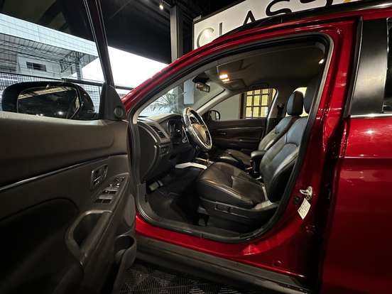 MITSUBISHI-OUTLANDER-2.0 MIVEC GASOLINA HPE AUTOMÁTICO MITSUBISHI-OUTLANDER-2020