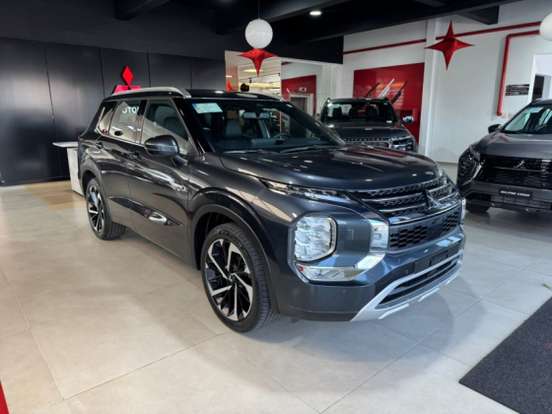 MITSUBISHI-OUTLANDER-2.4 PHEV SIGNATURE S-AWC DHT MITSUBISHI-OUTLANDER-2025
