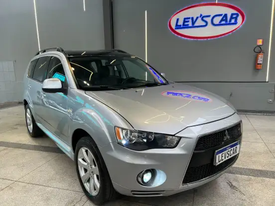 MITSUBISHI-OUTLANDER-2012