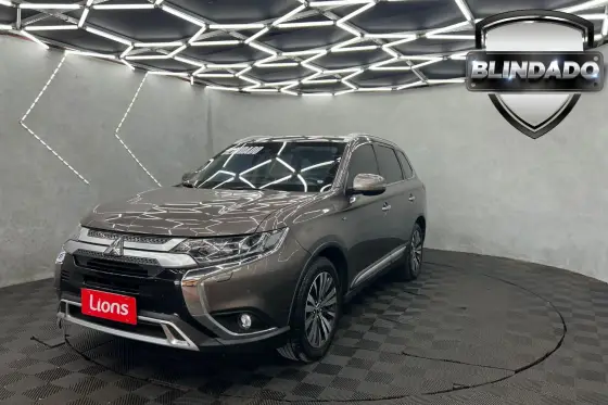 MITSUBISHI OUTLANDER 3.0 MIVEC V6 GASOLINA HPE-S AWD AUTOMÁTICO