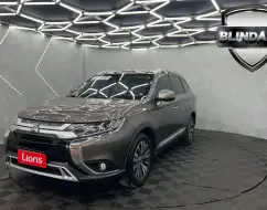 MITSUBISHI OUTLANDER 3.0 MIVEC V6 GASOLINA HPE-S AWD AUTOMÁTICO MITSUBISHI OUTLANDER 3.0 MIVEC V6 GASOLINA HPE-S AWD AUTOMÁTICO