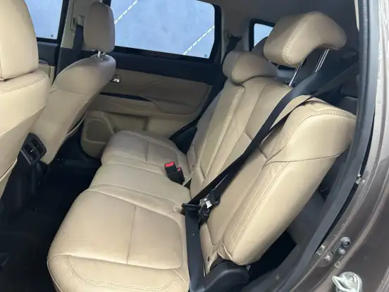 MITSUBISHI-OUTLANDER-3.0 MIVEC V6 GASOLINA HPE-S AWD AUTOMÁTICO MITSUBISHI-OUTLANDER-2020