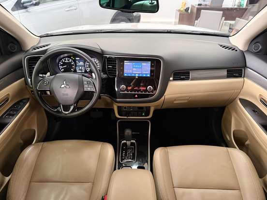 MITSUBISHI-OUTLANDER-3.0 MIVEC V6 GASOLINA HPE-S AWD AUTOMÁTICO MITSUBISHI-OUTLANDER-2021