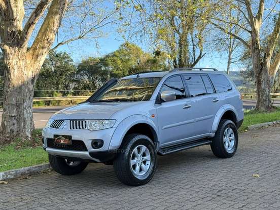 MITSUBISHI-PAJERO DAKAR-3.2 HPE 4X4 7 LUGARES 16V TURBO INTERCOOLER DIESEL 4P AUTOMÁTICO MITSUBISHI-PAJERO DAKAR-2011