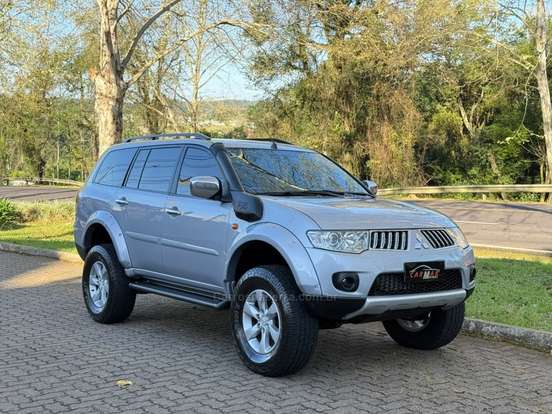MITSUBISHI-PAJERO DAKAR-3.2 HPE 4X4 7 LUGARES 16V TURBO INTERCOOLER DIESEL 4P AUTOMÁTICO MITSUBISHI-PAJERO DAKAR-2011