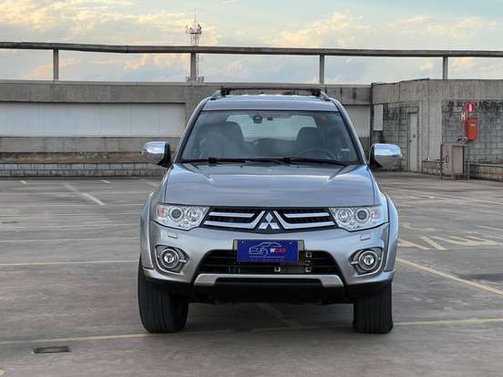 MITSUBISHI-PAJERO DAKAR-2014