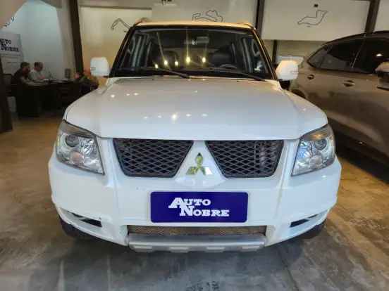 MITSUBISHI-PAJERO TR4-2013