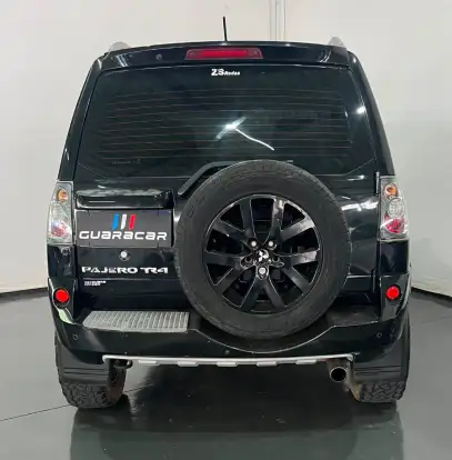MITSUBISHI-PAJERO TR4-2010
