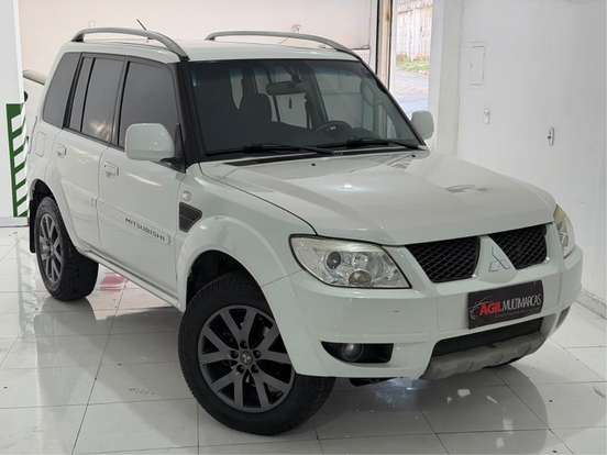 MITSUBISHI-PAJERO TR4-2.0 4X2 16V 140CV FLEX 4P AUTOMÁTICO MITSUBISHI-PAJERO TR4-2014