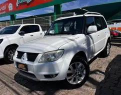 MITSUBISHI PAJERO TR4 2.0 4X4 16V 140CV FLEX 4P AUTOMÁTICO MITSUBISHI PAJERO TR4 2.0 4X4 16V 140CV FLEX 4P AUTOMÁTICO