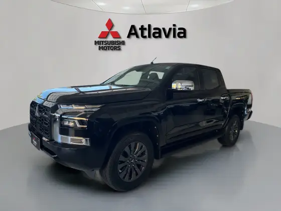 MITSUBISHI TRITON 2.4 BITURBO DIESEL CD HPE 4X4 AUTOMÁTICO MITSUBISHI TRITON 2.4 BITURBO DIESEL CD HPE 4X4 AUTOMÁTICO