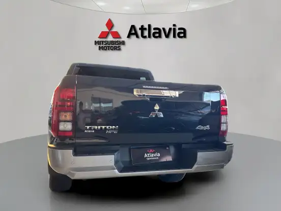 MITSUBISHI-TRITON-2025