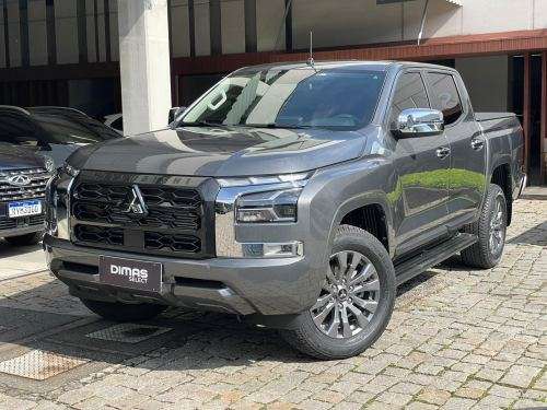 MITSUBISHI-TRITON-2025