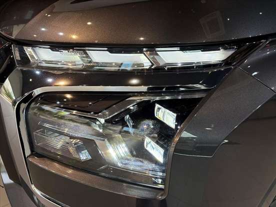 MITSUBISHI-TRITON-2.4 BITURBO DIESEL CD HPE-S 4X4 AUTOMÁTICO MITSUBISHI-TRITON-2025