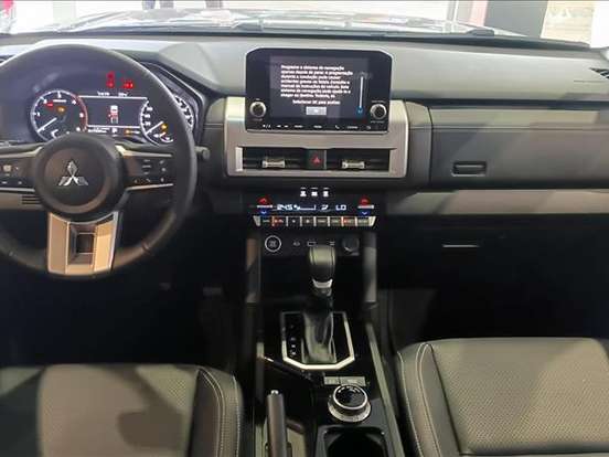 MITSUBISHI-TRITON-2.4 BITURBO DIESEL CD HPE-S 4X4 AUTOMÁTICO MITSUBISHI-TRITON-2025
