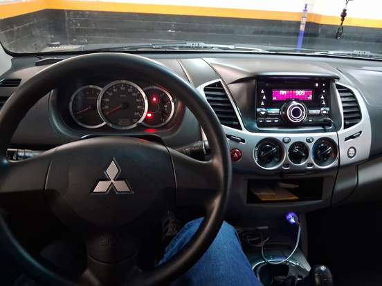 MITSUBISHI-L200 TRITON-2015