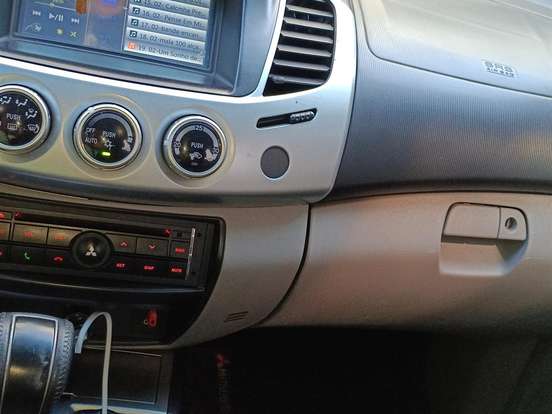 MITSUBISHI-L200 TRITON-3.5 HPE 4X4 CD V6 24V FLEX 4P AUTOMÁTICO MITSUBISHI-L200 TRITON-2014
