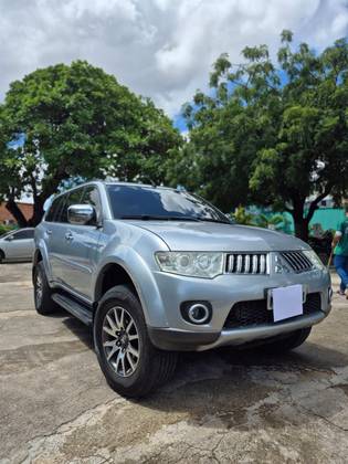 MITSUBISHI PAJERO DAKAR 3.2 HPE 4X4 7 LUGARES 16V TURBO INTERCOOLER DIESEL 4P AUTOMÁTICO