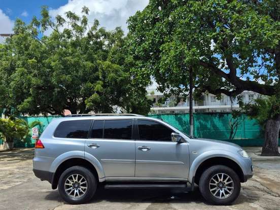 MITSUBISHI-PAJERO DAKAR-3.2 HPE 4X4 7 LUGARES 16V TURBO INTERCOOLER DIESEL 4P AUTOMÁTICO MITSUBISHI-PAJERO DAKAR-2010