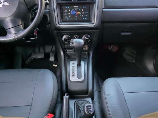 MITSUBISHI-PAJERO TR4-2.0 4X4 16V 140CV FLEX 4P AUTOMÁTICO MITSUBISHI-PAJERO TR4-2013
