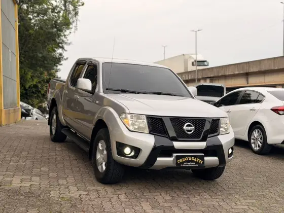 NISSAN FRONTIER 2.5 S 4X4 CD TURBO ELETRONIC DIESEL 4P MANUAL